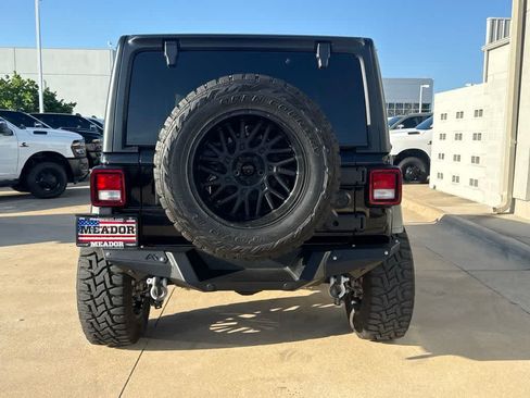 Used 2024 Jeep Wrangler Unlimited Sport AWD/4WD image 6