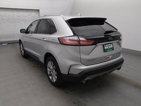 Used 2019 Ford Edge Titanium image 5