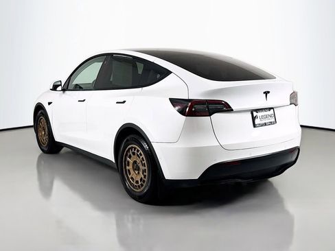 Used 2022 Tesla Model Y Long Range AWD/4WD image 6