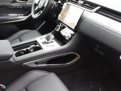 New 2026 Jaguar F-PACE R-Dynamic S image 21