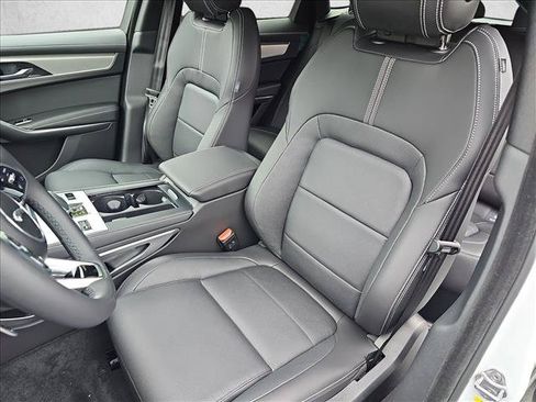Used 2026 Jaguar F-PACE R-Dynamic S AWD/4WD image 12