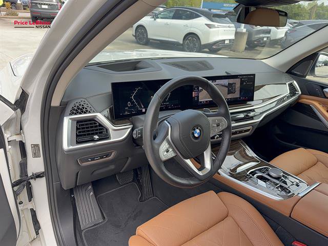 Used 2024 BMW X7 xDrive40i w/ Premium Package AWD/4WD image 37