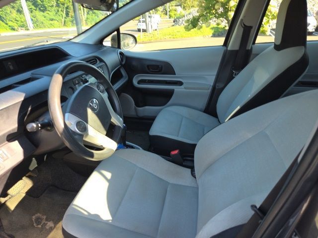 Used 2014 Toyota Prius C One FWD image 2