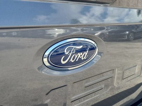 Used 2023 Ford F150 Lariat w/ Max Trailer Tow Package AWD/4WD image 5