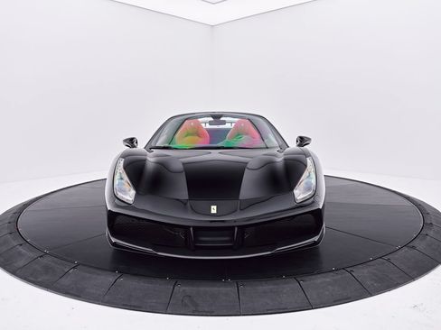 Used 2018 Ferrari 488 Spider RWD image 27