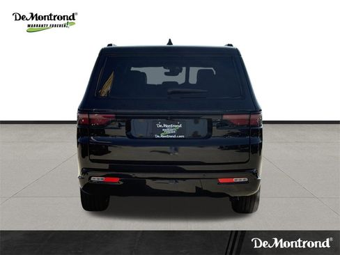 New 2025 Jeep Wagoneer L Series II w/ Convenience Group I image 6