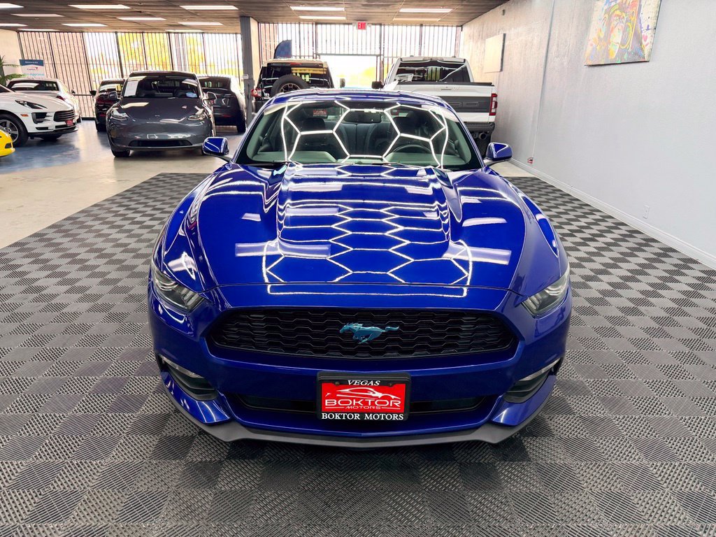 Used 2015 Ford Mustang Coupe RWD image 6