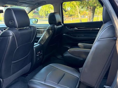 Used 2021 Buick Enclave Avenir w/ Avenir Technology Package FWD image 13