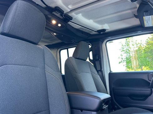 New 2026 Jeep Wrangler Unlimited Sport AWD/4WD image 16