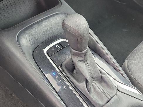 Used 2024 Toyota Corolla LE image 21