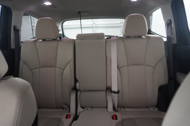 Used 2025 Subaru Ascent Premium AWD/4WD image 31