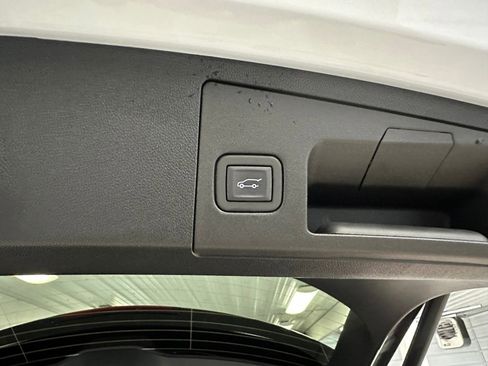 Used 2023 Cadillac XT4 Premium Luxury w/ Cold Weather Package image 25