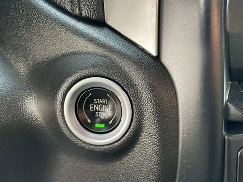 Used 2021 Chevrolet Silverado 1500 RST image 17