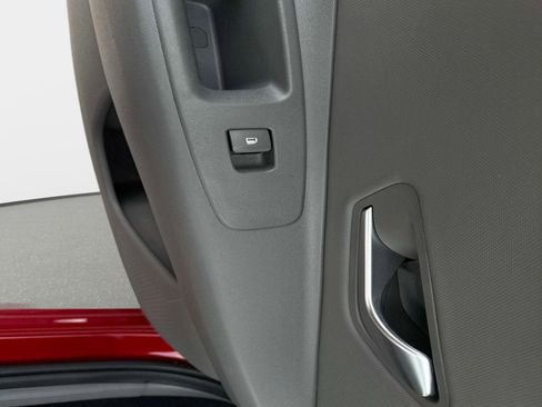 Certified 2025 Hyundai Elantra SEL image 12