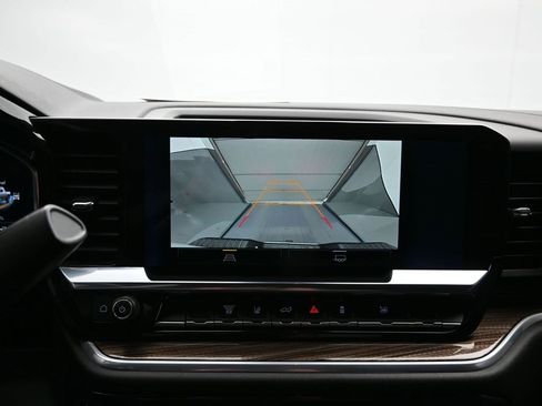 Certified 2025 Chevrolet Silverado 2500 LT w/ Convenience Package image 18