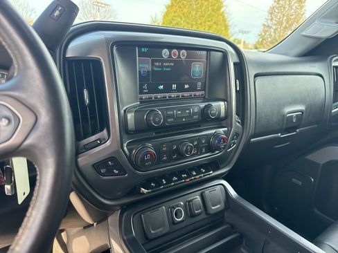 Used 2015 Chevrolet Silverado 1500 LTZ Z71 w/ LTZ Plus Package image 12