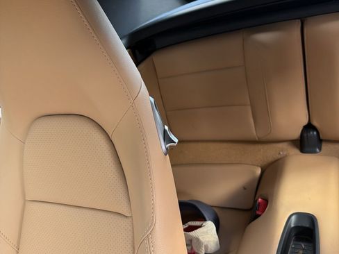 Used 2017 Porsche 911 Carrera image 6