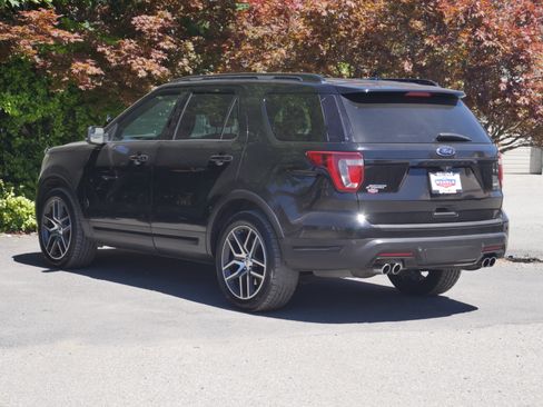 Used 2018 Ford Explorer Sport AWD/4WD image 18
