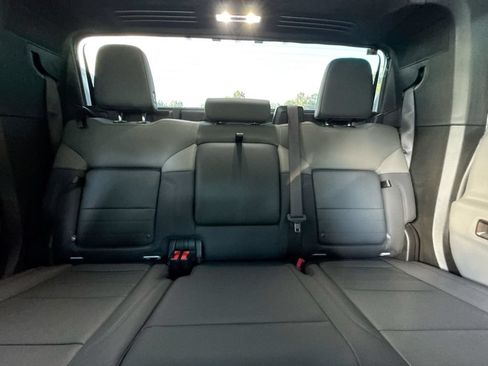 Used 2024 GMC Hummer EV 3X AWD/4WD image 33
