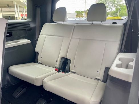 Used 2025 Hyundai Santa Fe SEL image 13