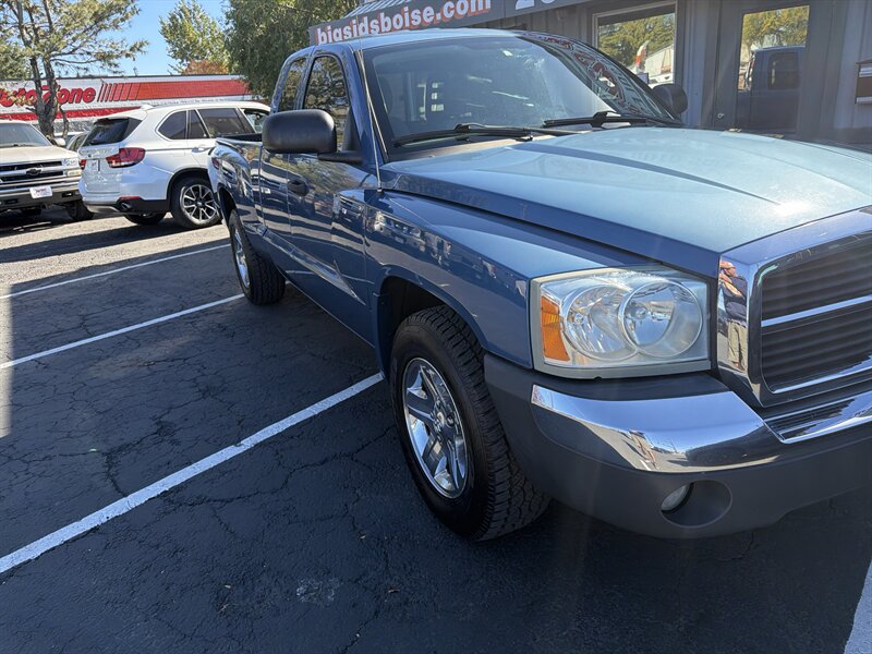 Used 2005 Dodge Dakota SLT RWD image 14