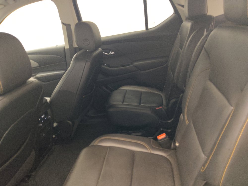 Used 2021 Chevrolet Traverse RS w/ LPO, Floor Liner Package FWD image 18