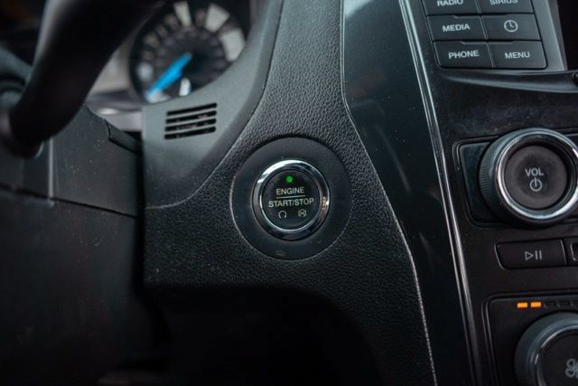 Used 2017 Ford Explorer XLT AWD/4WD image 19