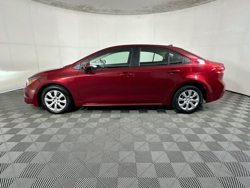 Used 2024 Toyota Corolla LE FWD image 6