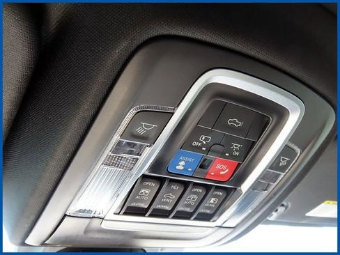 Certified 2022 RAM 1500 Laramie image 19