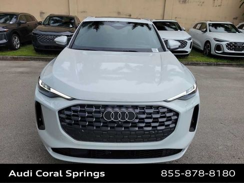Used 2025 Audi Q5 Premium w/ Premium Plus AWD/4WD image 3