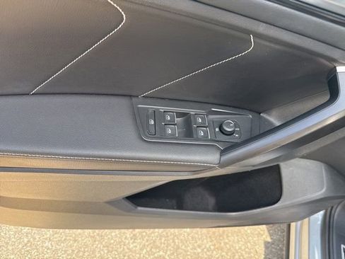 Used 2023 Volkswagen Tiguan SE R-Line image 16