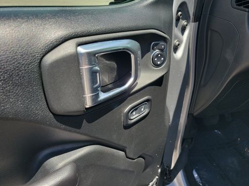Used 2021 Jeep Wrangler Unlimited Sport AWD/4WD image 19