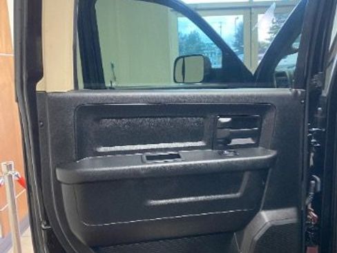 Used 2020 RAM 3500 Tradesman image 19