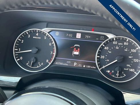Used 2023 Nissan Pathfinder SL w/ SL Premium Package AWD/4WD image 19