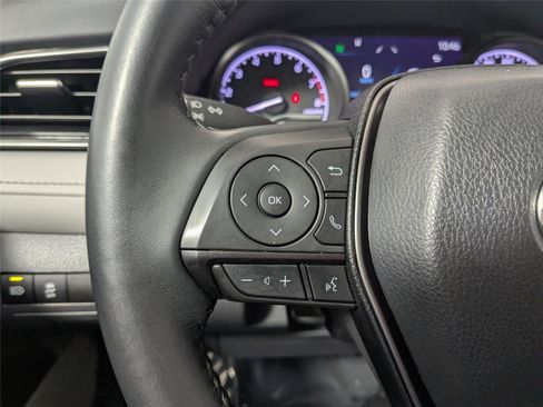 Certified 2022 Toyota Camry SE image 14