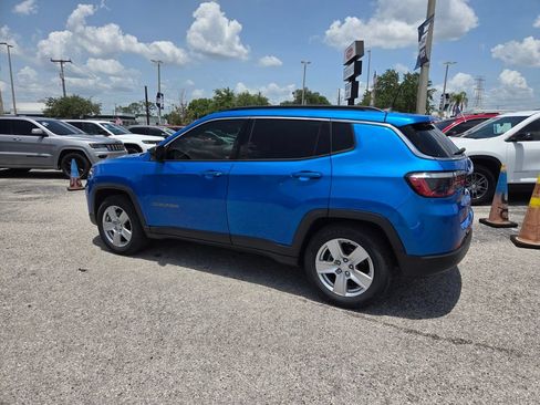 Used 2022 Jeep Compass Latitude FWD image 10