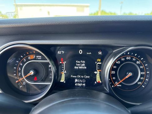 Used 2021 Jeep Wrangler Unlimited Sport AWD/4WD image 27