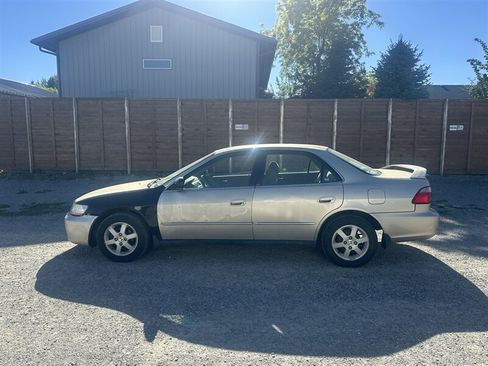 Used 2000 Honda Accord SE image 19