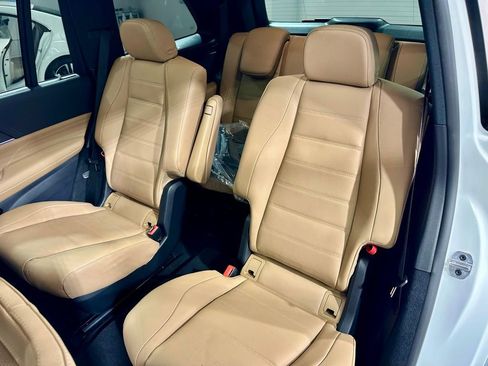 New 2026 Mercedes-Benz GLS 450 4MATIC image 11