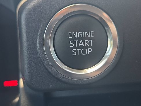Certified 2025 Toyota 4Runner SR5 AWD/4WD image 20