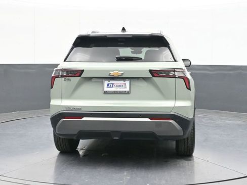 New 2026 Chevrolet Equinox LT w/ Convenience Package II image 12