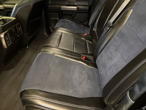 Used 2019 Ford F150 Raptor w/ Equipment Group 802A Luxury image 17