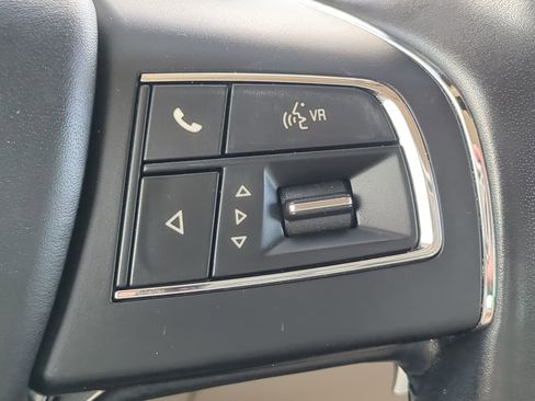 Used 2020 Maserati Levante S GranLusso image 28