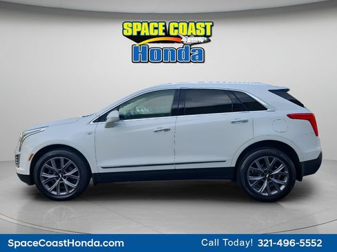 Used 2019 Cadillac XT5 Luxury w/ LPO, Black Ice Package AWD/4WD image 6