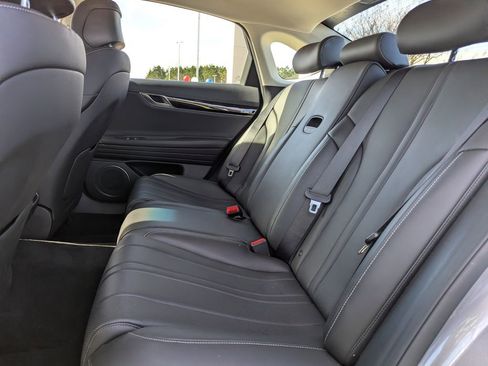 Used 2023 Genesis G80 2.5T image 18