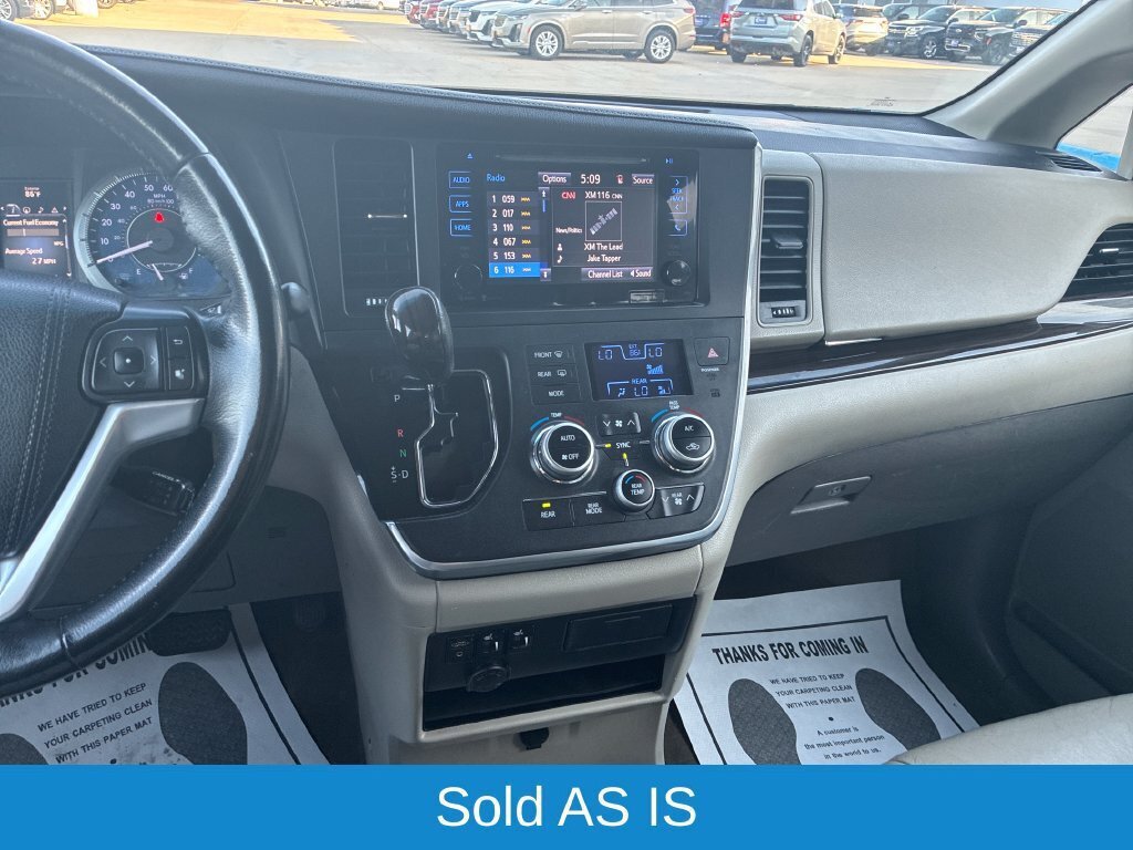 Used 2015 Toyota Sienna XLE w/ XLE Navigation Package FWD image 19
