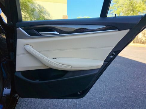 Used 2021 BMW 530e w/ Parking Assistance Package RWD image 34