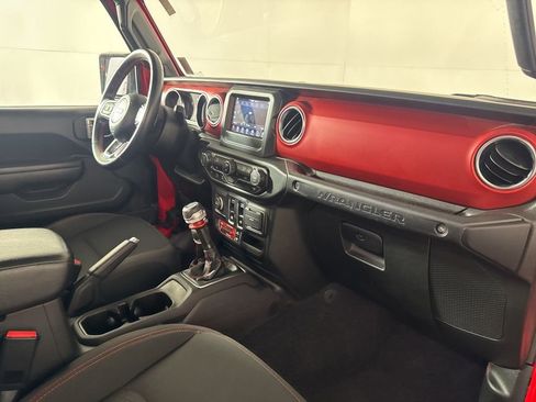 Used 2021 Jeep Wrangler Rubicon image 25