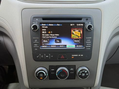 Used 2014 Chevrolet Traverse LS FWD image 17