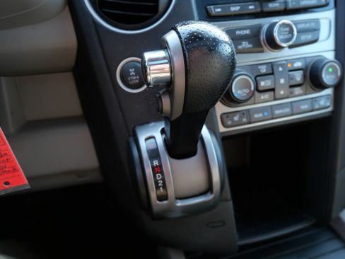 Used 2015 Honda Pilot EX-L image 25